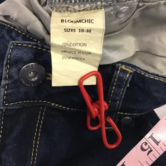 BLOOMCHIC 10 M Dark Wash High Rise 5-Pockets  Bootcut Jeans NWT B149 - Picture 9 of 10